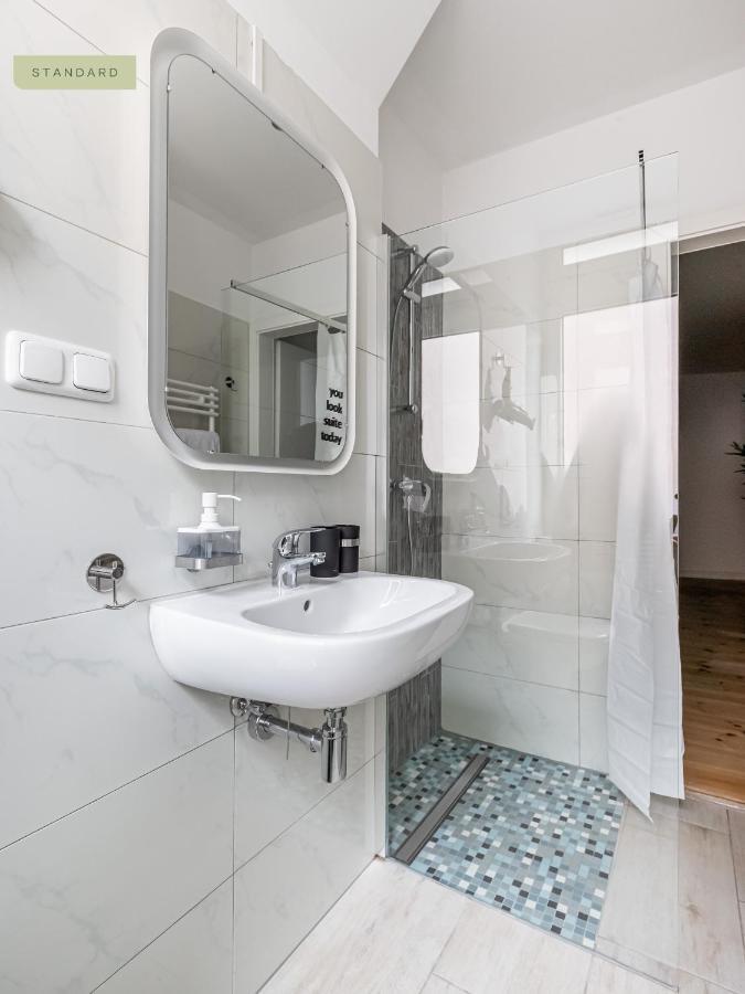 Apartments Berlin Aroser Allee Extérieur photo